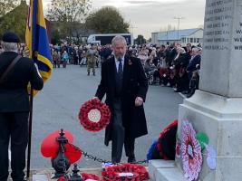 Francis Ulrych lays wreath at War Memorial on behalf of Watton Rotary Club